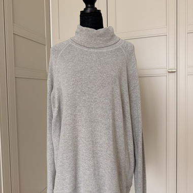 Pull col roulé gris
