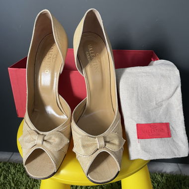 Valentino elegant pumps 41