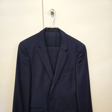 Hugo Boss Suit 48