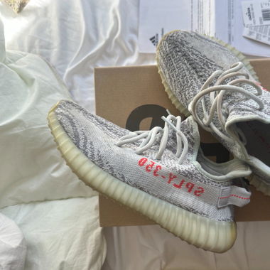 Adidas Yeezy Boost 350 V2 „Blutin/Grethr/Hirere“