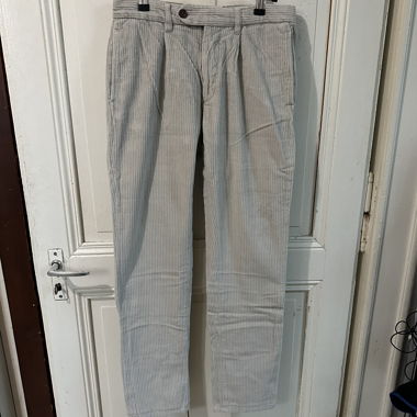 Chino CELIO en velours côtelé 