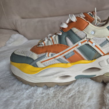 Farbige Sneakers Buffalo