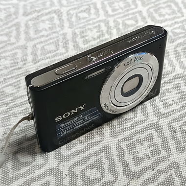 Sony Cyber-shot DSC-W320