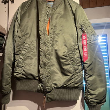 Alpha Industries Bomberjacke