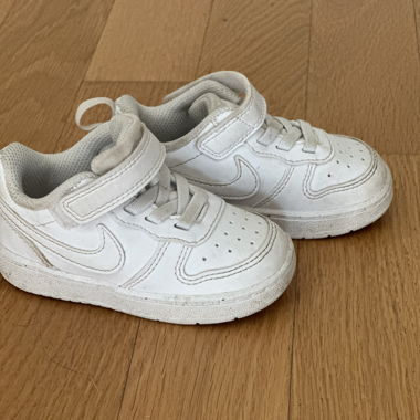 Scarpa Nike bambino taglia 21