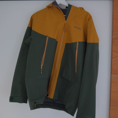 Pyua / Ski- & Regenjacke