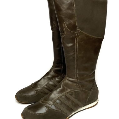 Adidas Midiru y2k (trattate online intorno a $300!)