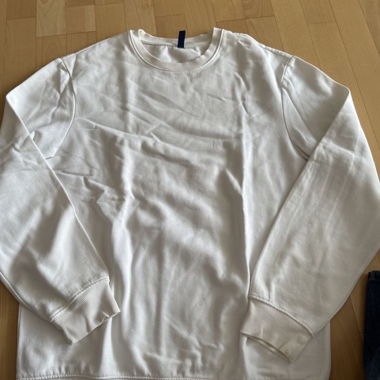 White Sweatshirt H&M Divided Size L