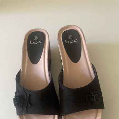 Mules neuves taille 41