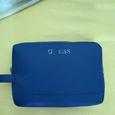 Guess Necessaire