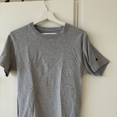Champion t shirt 