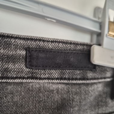 Jeans taille haute noir-gris