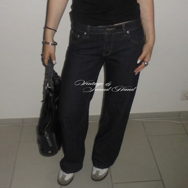 Dark Blue Jeans 
