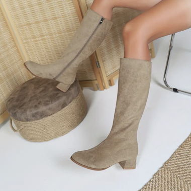 Scarpe con tacco basso