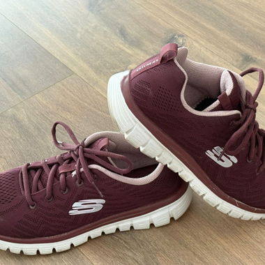 Skechers Memory Foam Sneakers