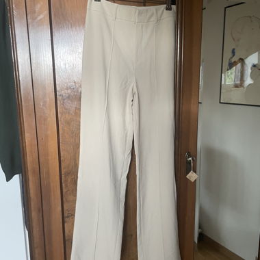 Pantalone straight-fit color crema