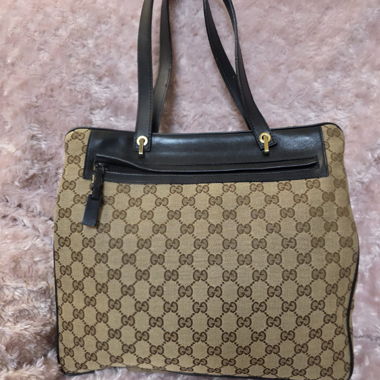 Sac bandoulière Gucci en toile GG