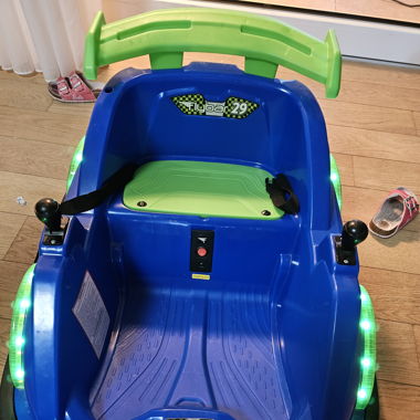 2 bobby cars
