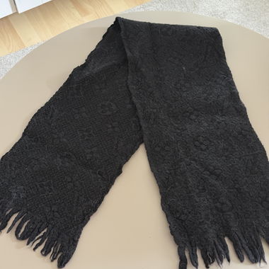 Schwarzer Louis Vuitton Strickschal