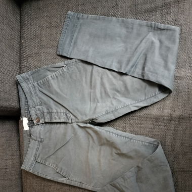 Blaue chino Hose
