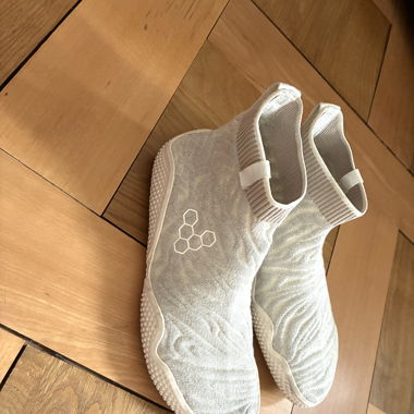 VIVOBAREFOOT MOTUS STUDIO SOCK BOOT in 38