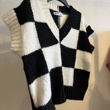 pull sans manche cadrié blanc&noir