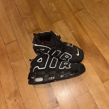 nike uptempo black 35
