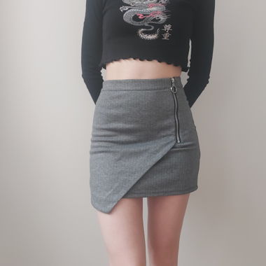 Grey mini skirt