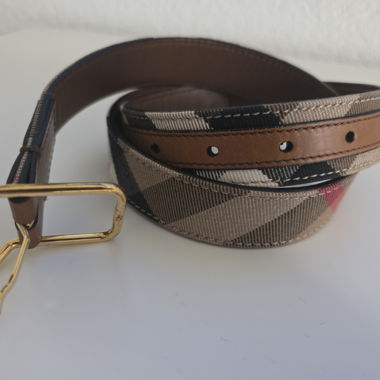 Burberry belt