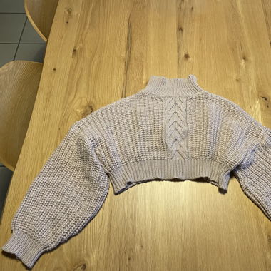 Pull en maille crop rose