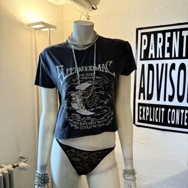 band tee