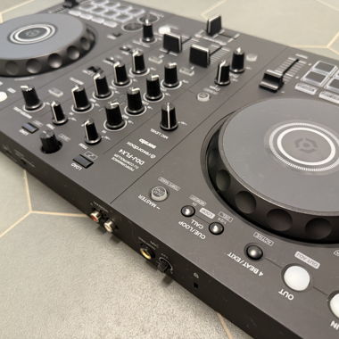 Pioneer DJ DDJ-FLX4 Controller