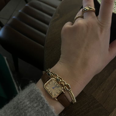 Rose-Goldene Uhr