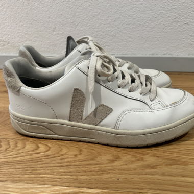 Baskets Veja blanches, taille 40