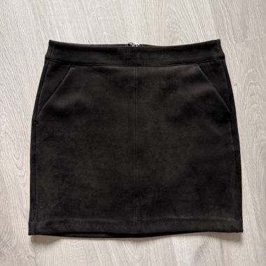 Black Zipped Skirt