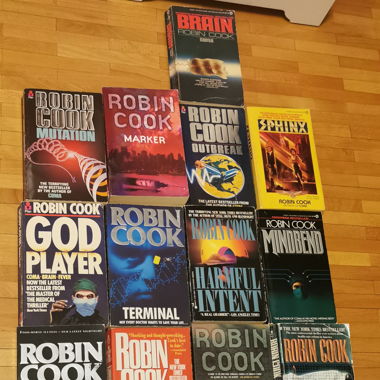17 books Robin Cook 
