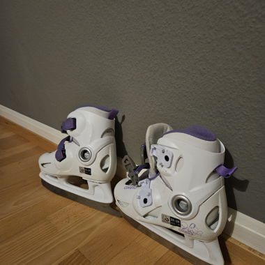 Ice skate