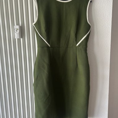 Ärmelloses Kleid aus der Kollektion London