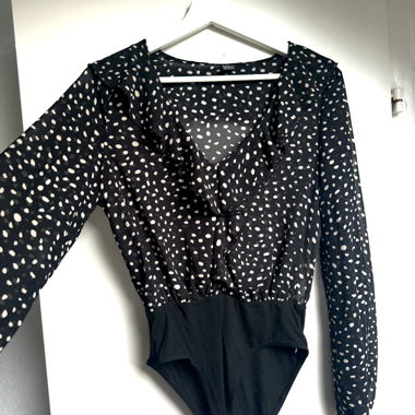 Blusa a pois (body)