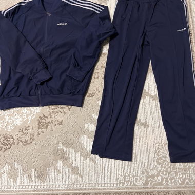 ensemble adidas bleu
