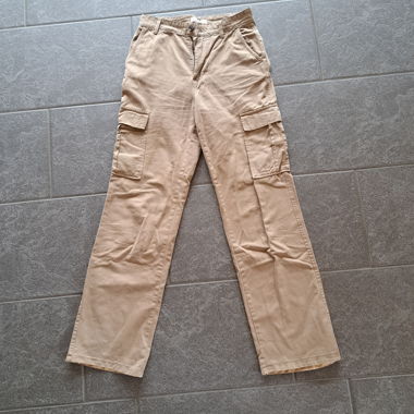beige cargohose