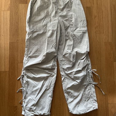 Light grey drawstring casual pants