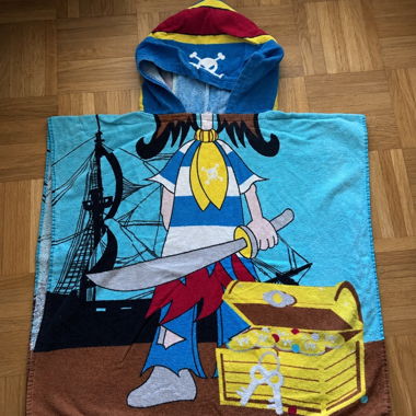 Pirate Kids’ Beach Poncho