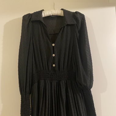 Schwarzes elegantes Kleid