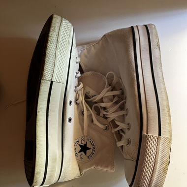 Converse Chuck Taylor High Tops