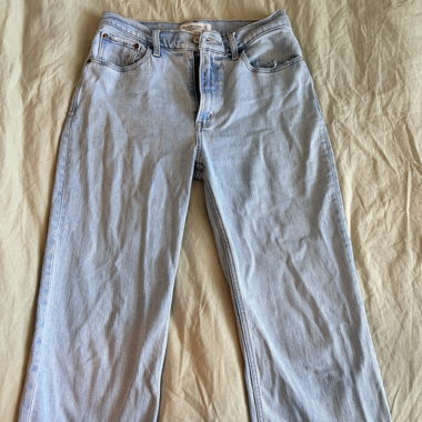 Abercrombie & Fitch 90s Relaxed Jeans