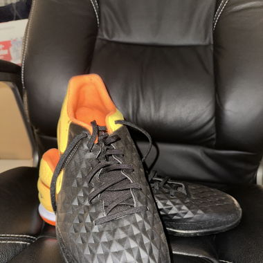Nike Tiempo Hallen Fussballschuhe