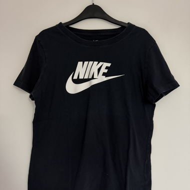 Nike T-shirt black with white logo