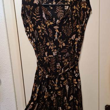 Robe noire floral Disturbia