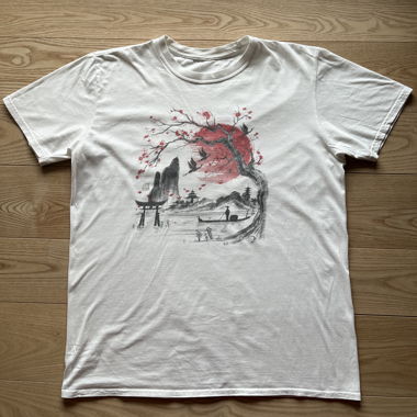 T-shirt bianca con stampa